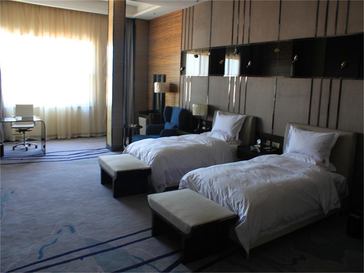 Baotou West Lake Hotel Zimmer foto